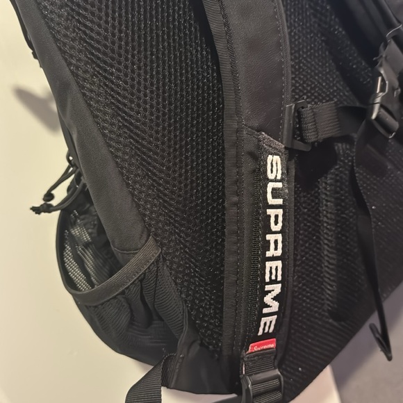 SUPREME BACKPACK 🖤 black VERY GOOD condition - Picture 5 of 7